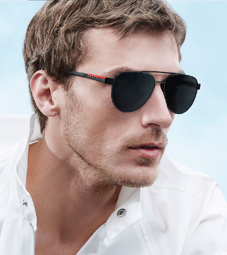 Prada solaires homme ténébreux